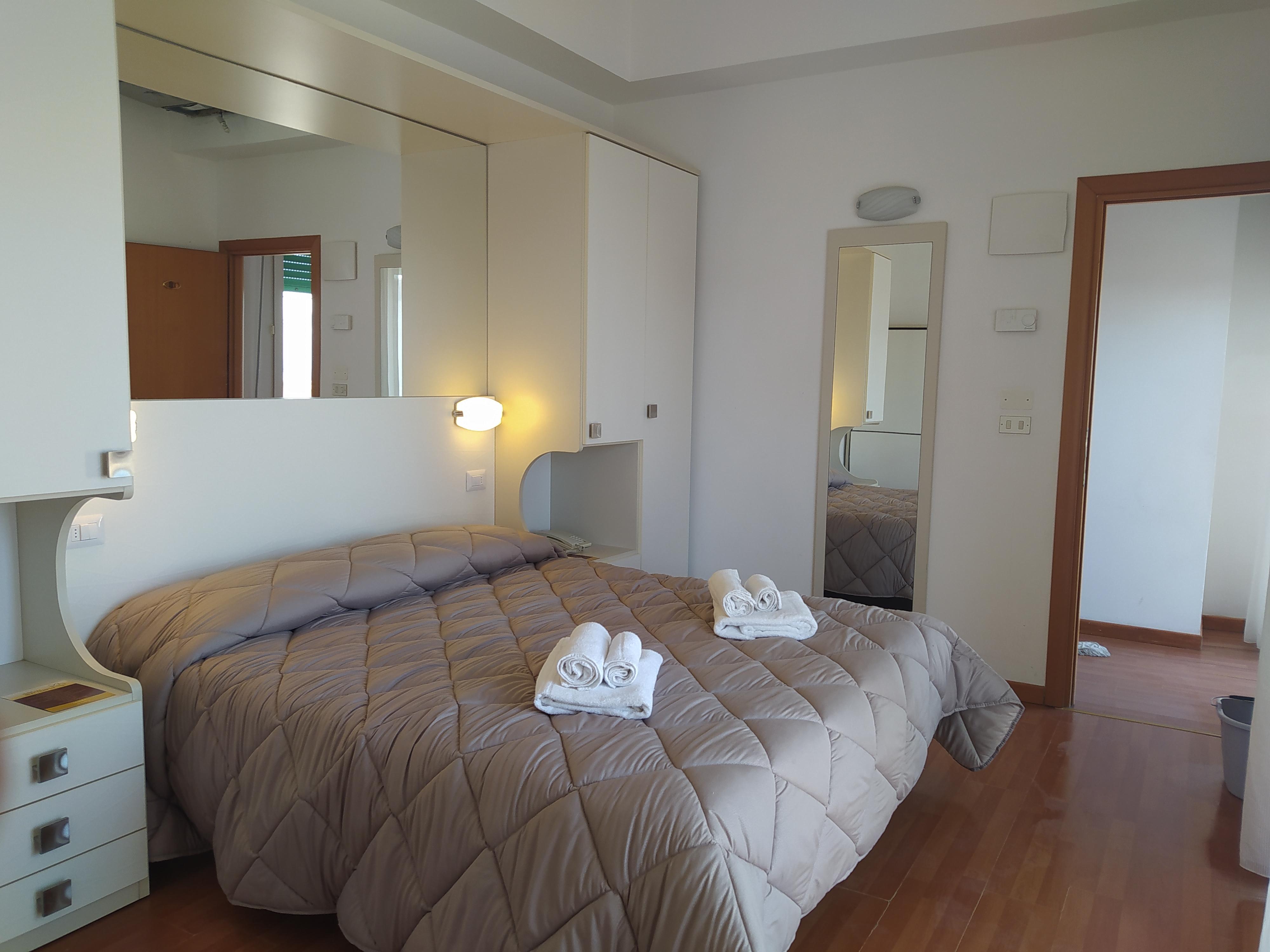 Hotel Butterfly Wellness & Spa Rimini Exteriör bild